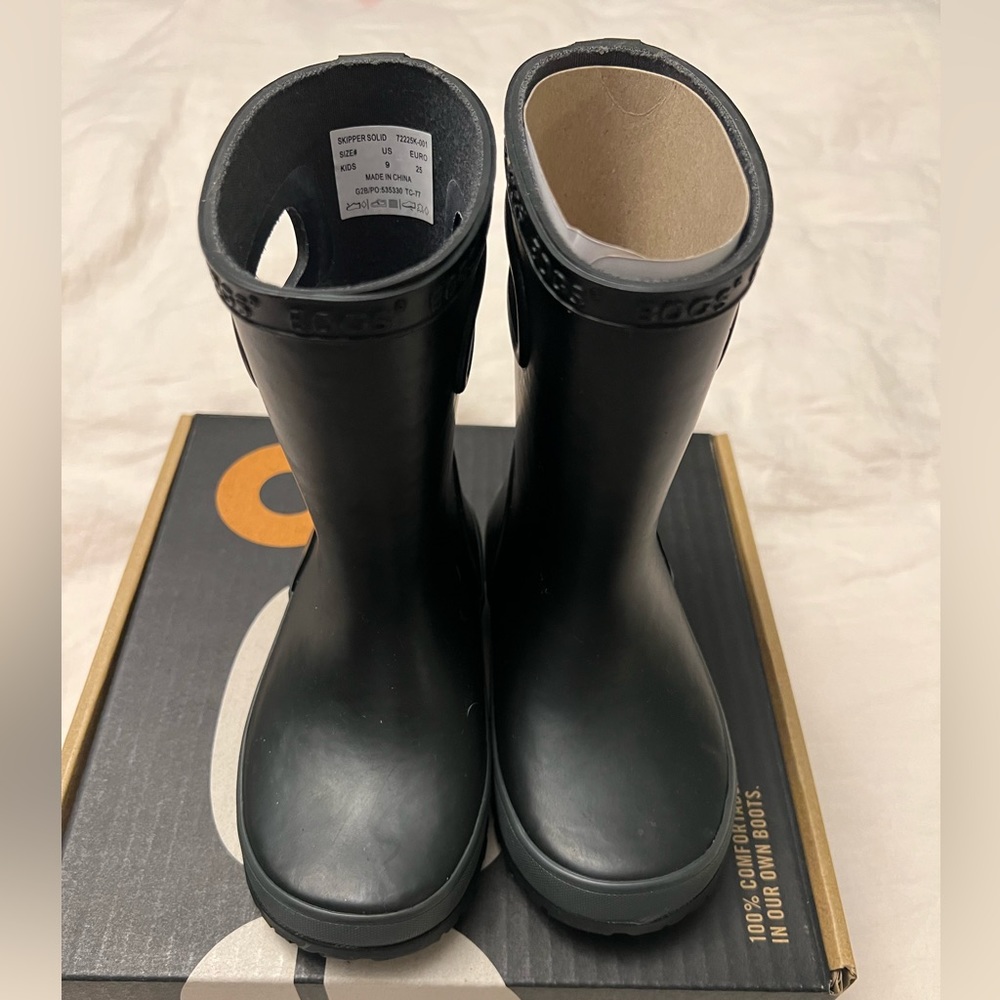 BOGS black rain boots